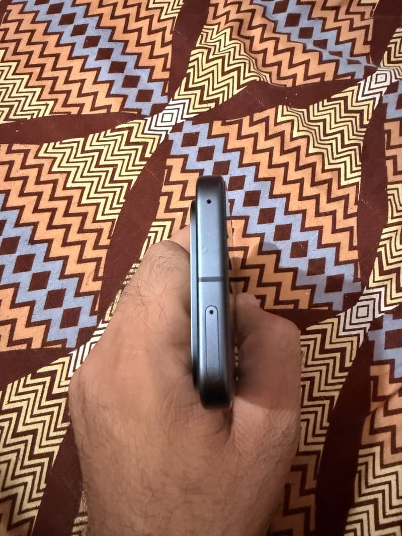 Google Pixel 10 5