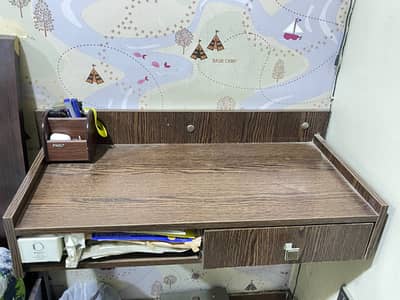 Side Study / Computer Table