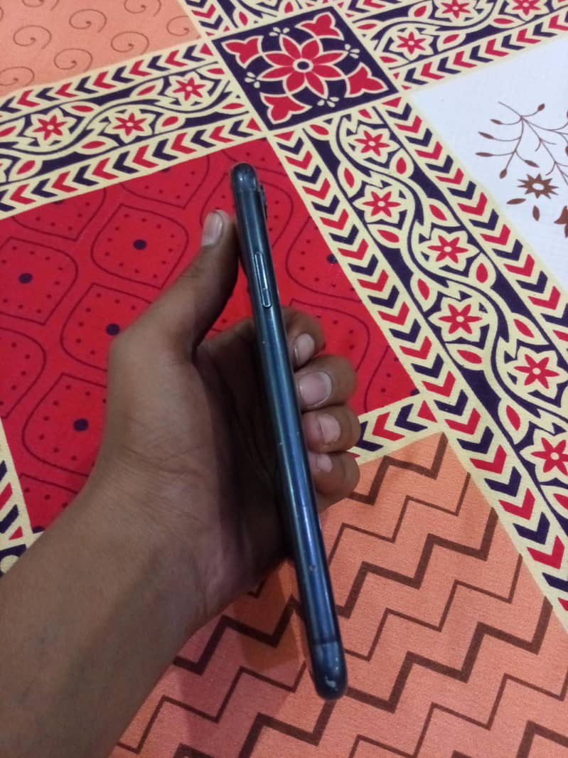Apple iPhone X 2