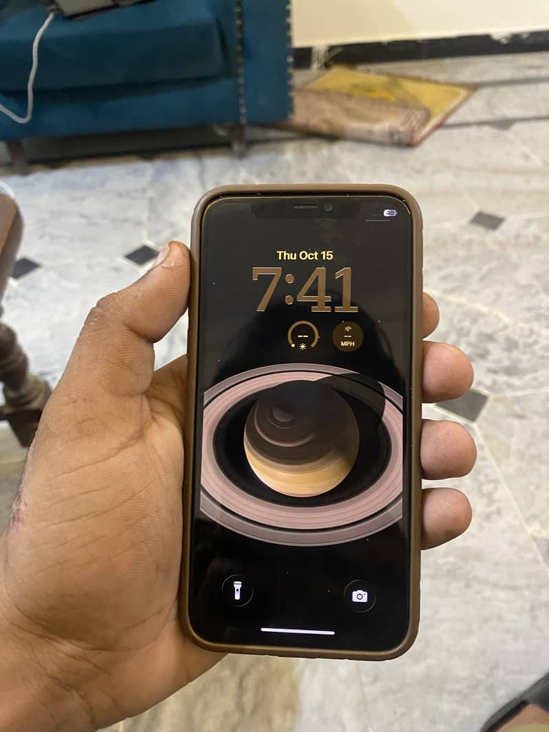 Apple iPhone 11 Pro 7
