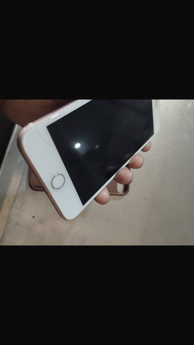 Apple iPhone 7 Plus 2