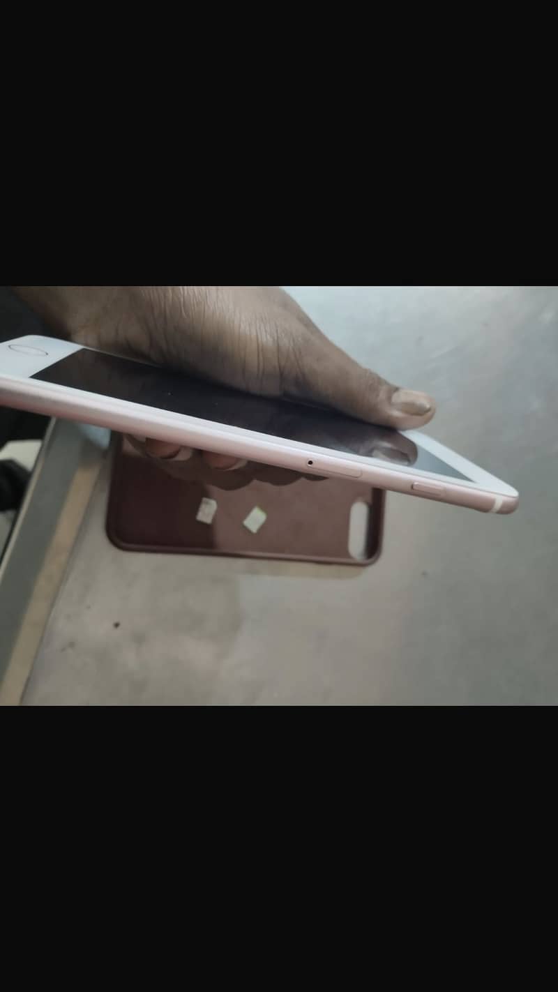 Apple iPhone 7 Plus 7
