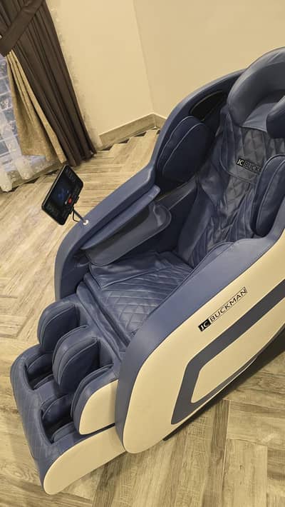 JC bukman  Premium full body 4 D massage chair