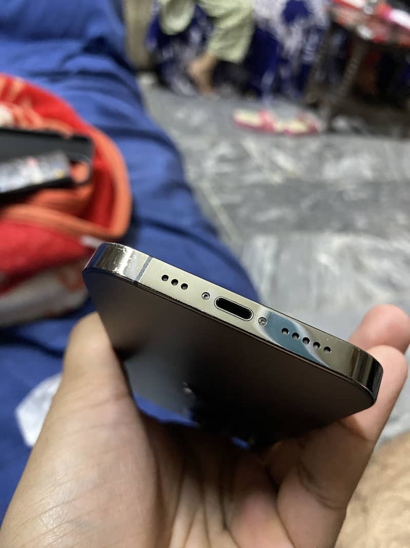 Apple iPhone 13 Pro 3