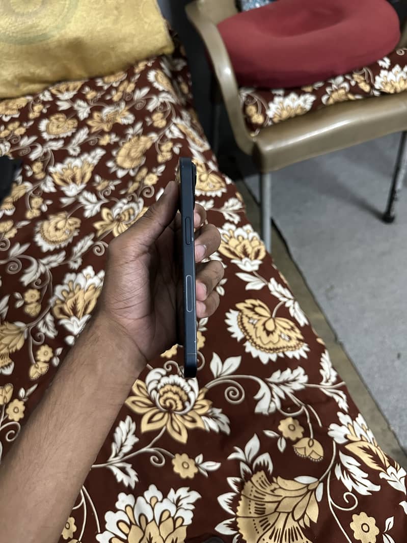 Apple iPhone 14 1