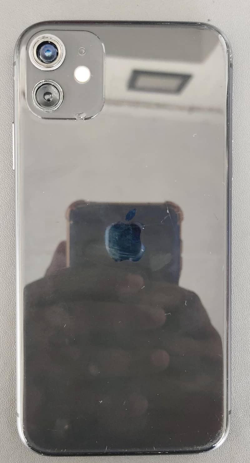Apple iPhone 11 4