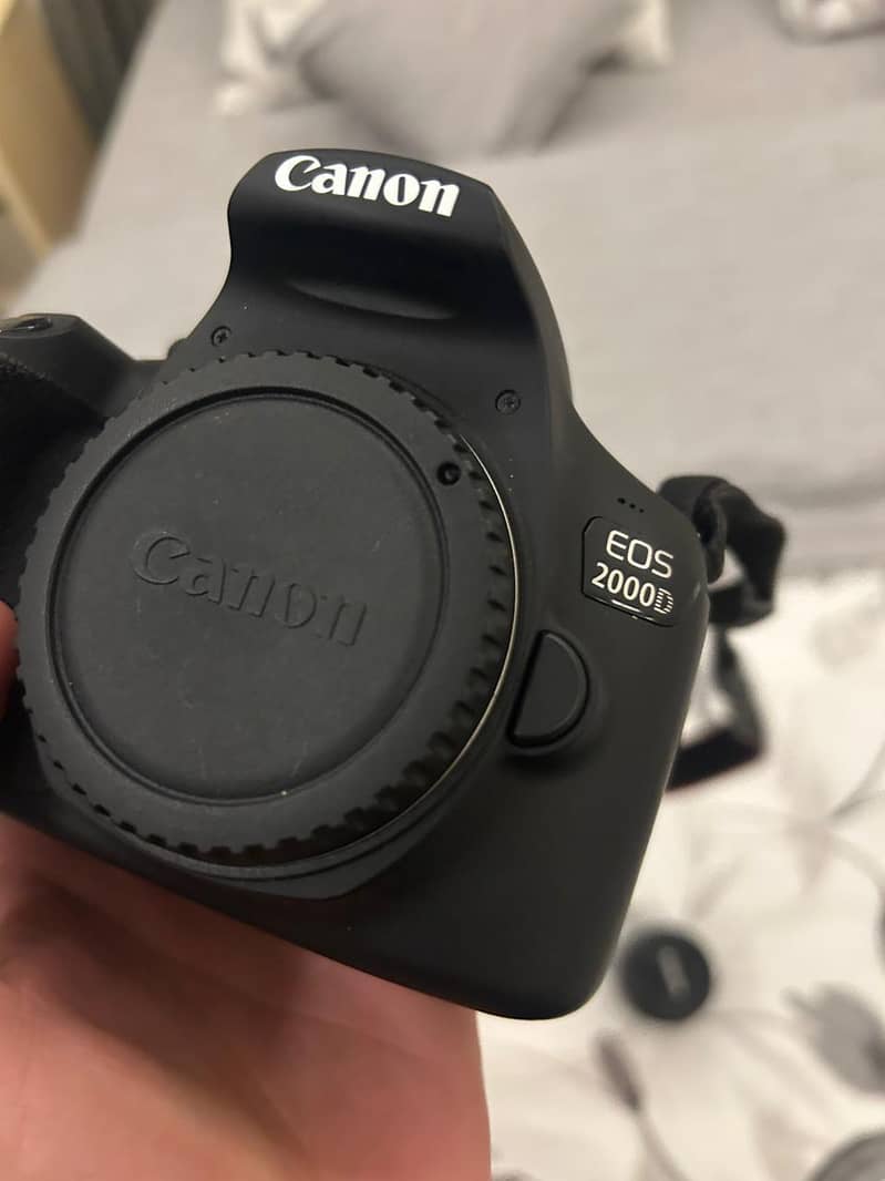 Canon EOS 2000D DSLR Camera 15