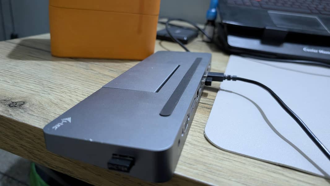i-tec USB-C docking station 1