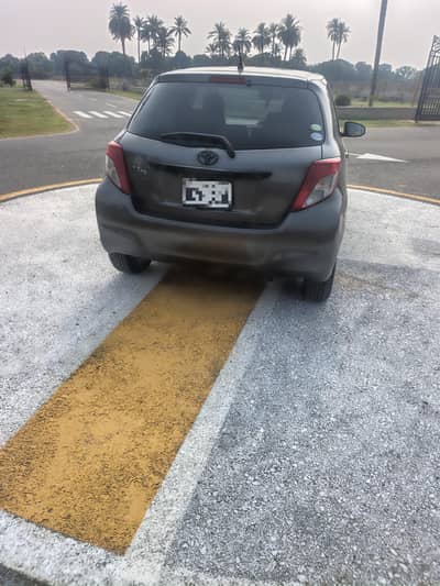 Toyota Vitz 2013