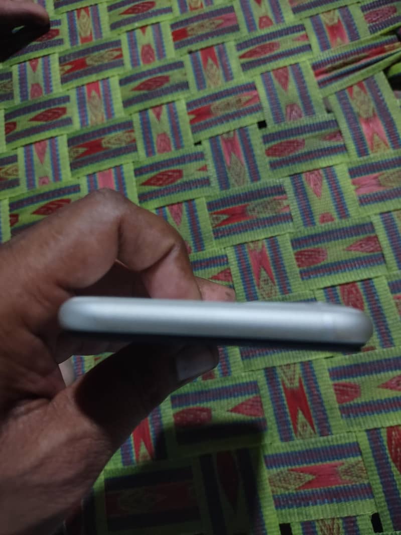Apple iPhone 11 5