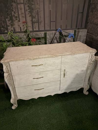 King bed - Two side tables - 1 dressing table n mirror