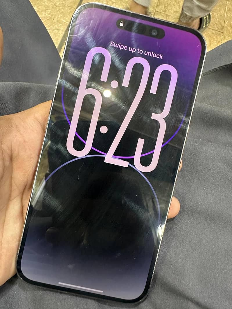 Apple iPhone 14 Pro Max 1