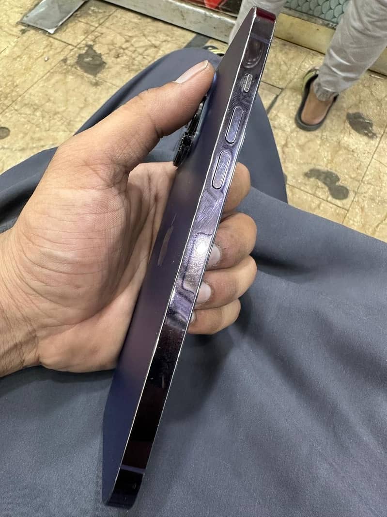 Apple iPhone 14 Pro Max 3