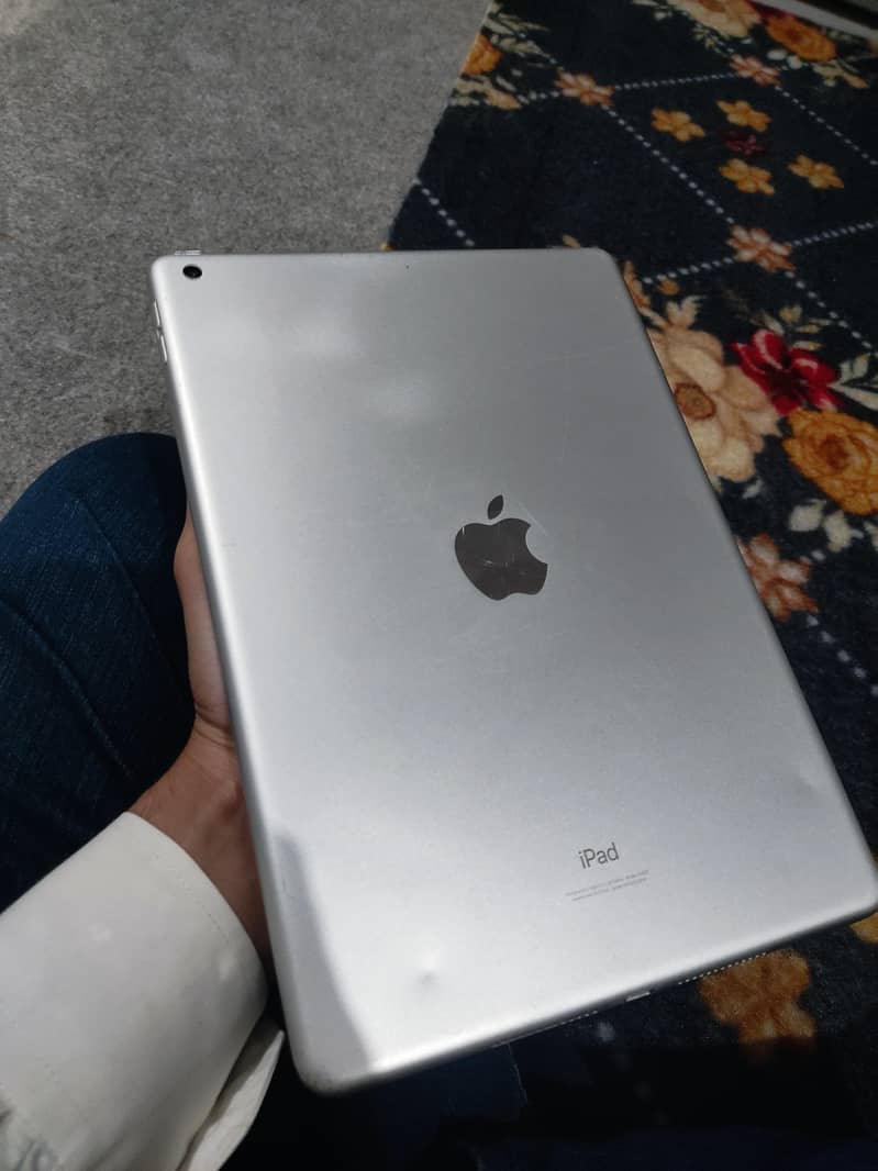 Ipad 9th generation - 64GB 1