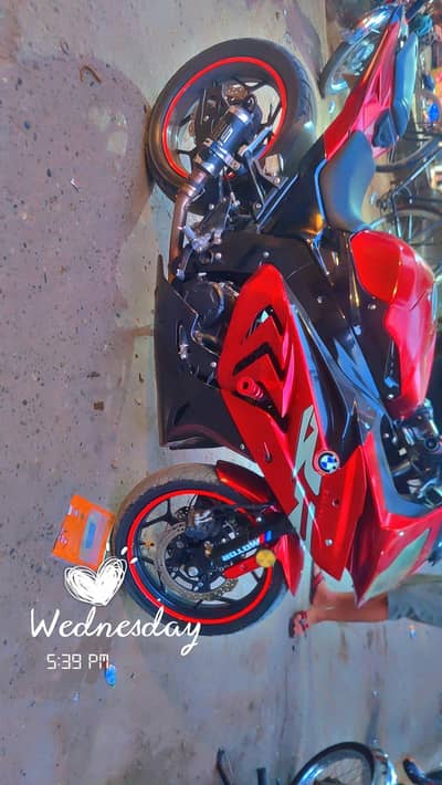 BMWS1000RR DUAL SALNDER WATER COOL ENJOIN