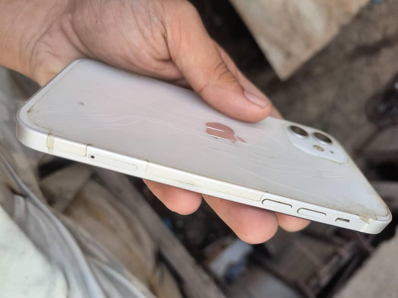 Apple iPhone 12 2