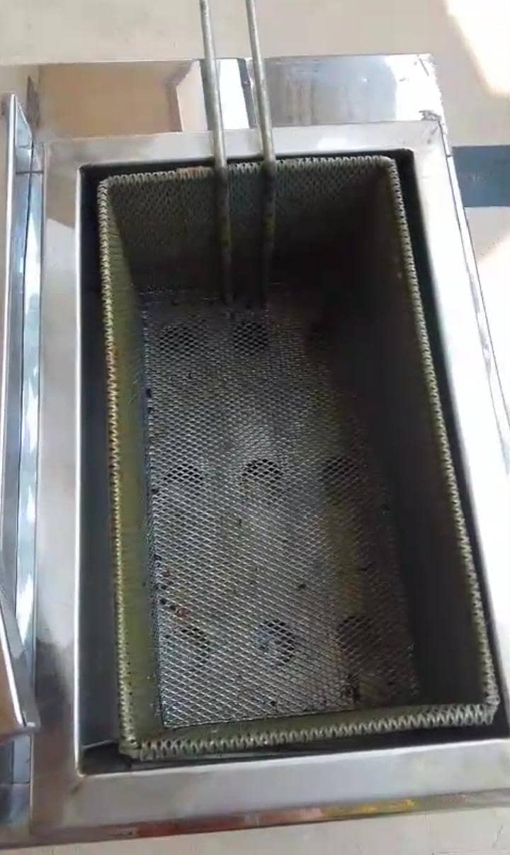 deep fryer 1