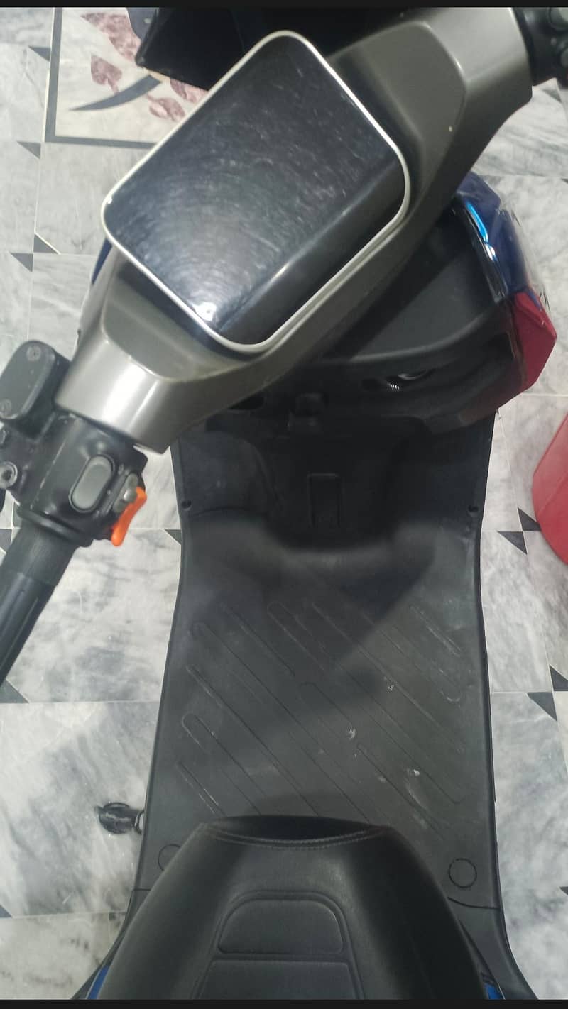 Top Scooty 3