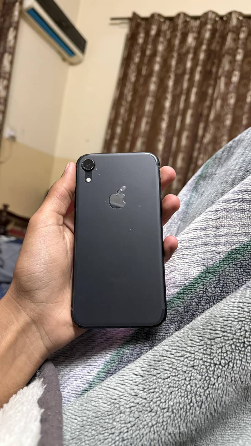 Apple iPhone Xr 4