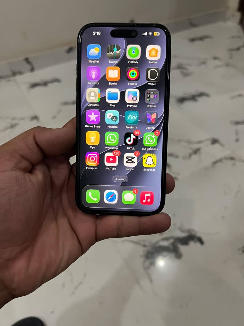 Apple iPhone 15 2