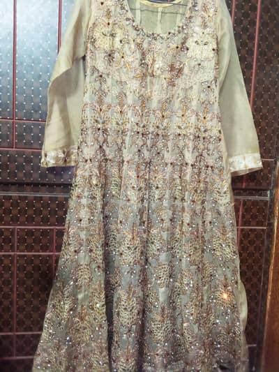 Beautiful Maxi Dress for Sale – Excellent Condition