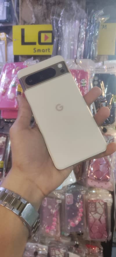 Google Pixel 8 Pro