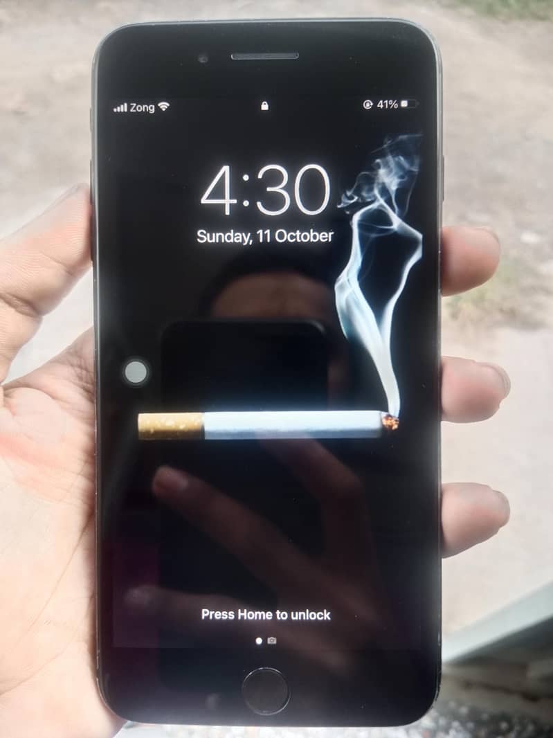 Apple iPhone 7 Plus 3
