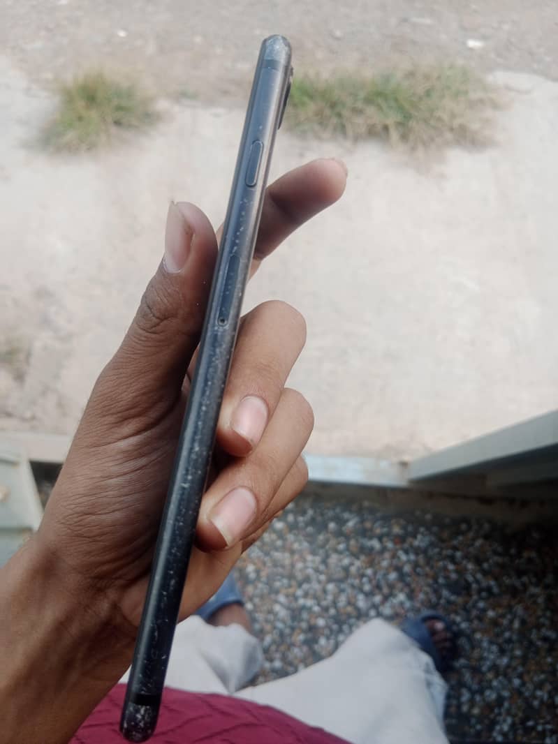 Apple iPhone 7 Plus 5