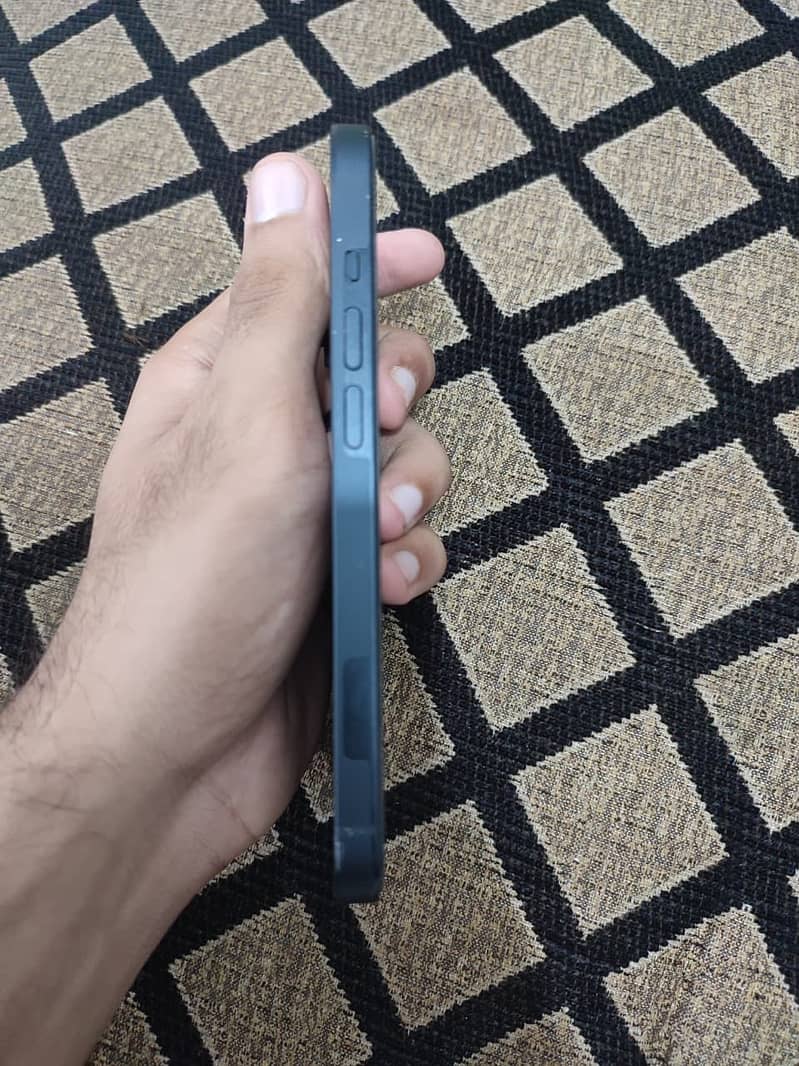 Apple iPhone 14 2