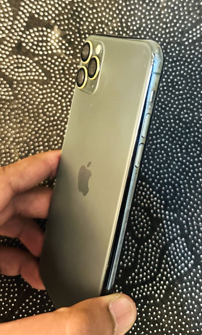 Apple iPhone 11 Pro Max 1