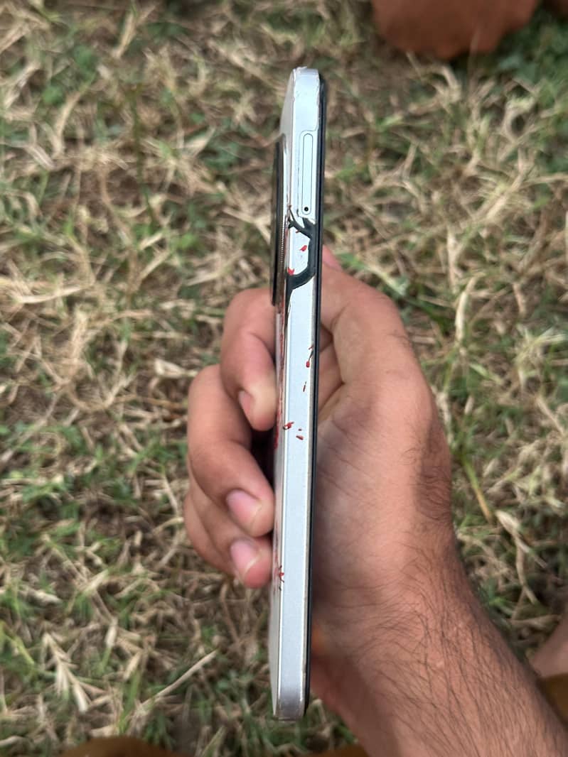 Tecno SPARK 30C 4