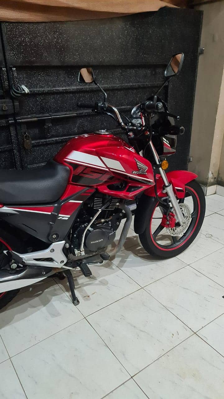 HONDA CB150F 4