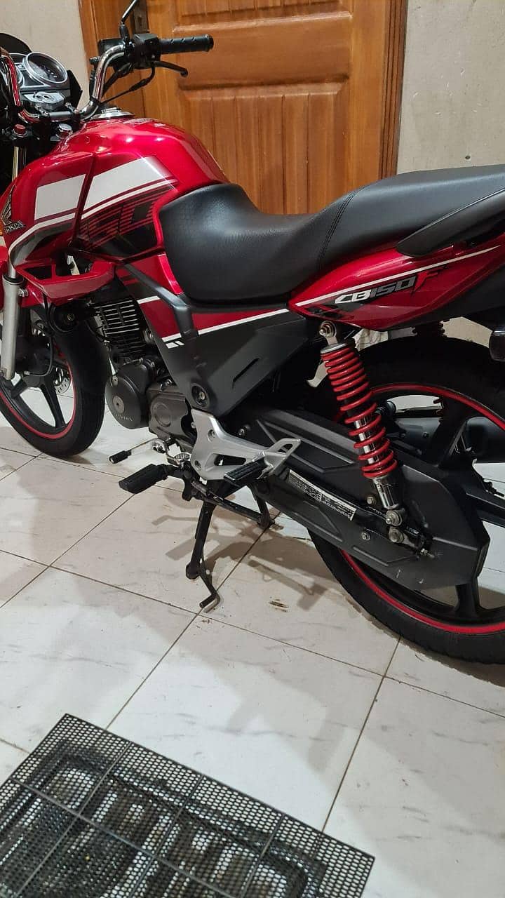 HONDA CB150F 6
