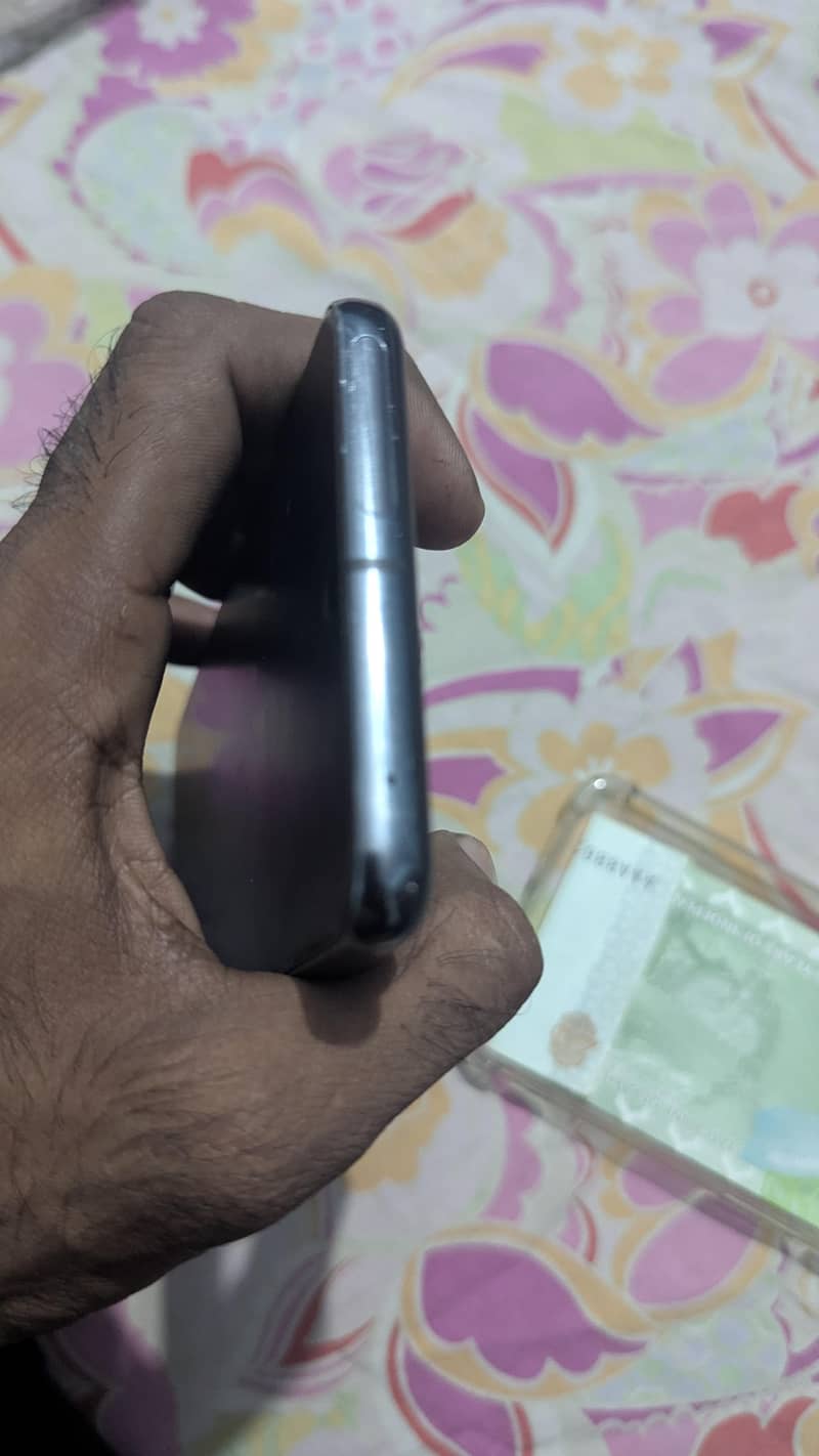 Google Pixel 8 Pro 4