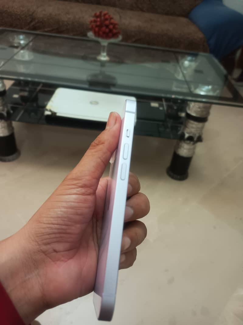 Apple iPhone 14 2