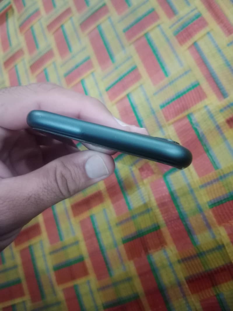 Apple iPhone 11 2