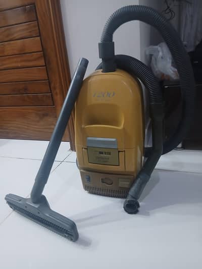 Hitachi CV-2500 Vacuum Cleaner 1200W Japanese Complete Set Working