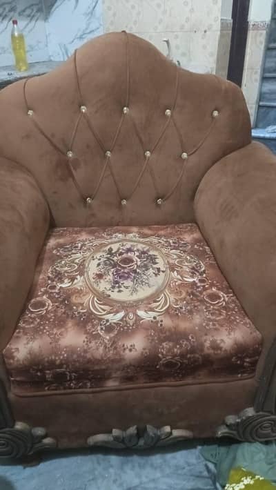 Beautiful used Sofa Set for Sale – Excellent Condition