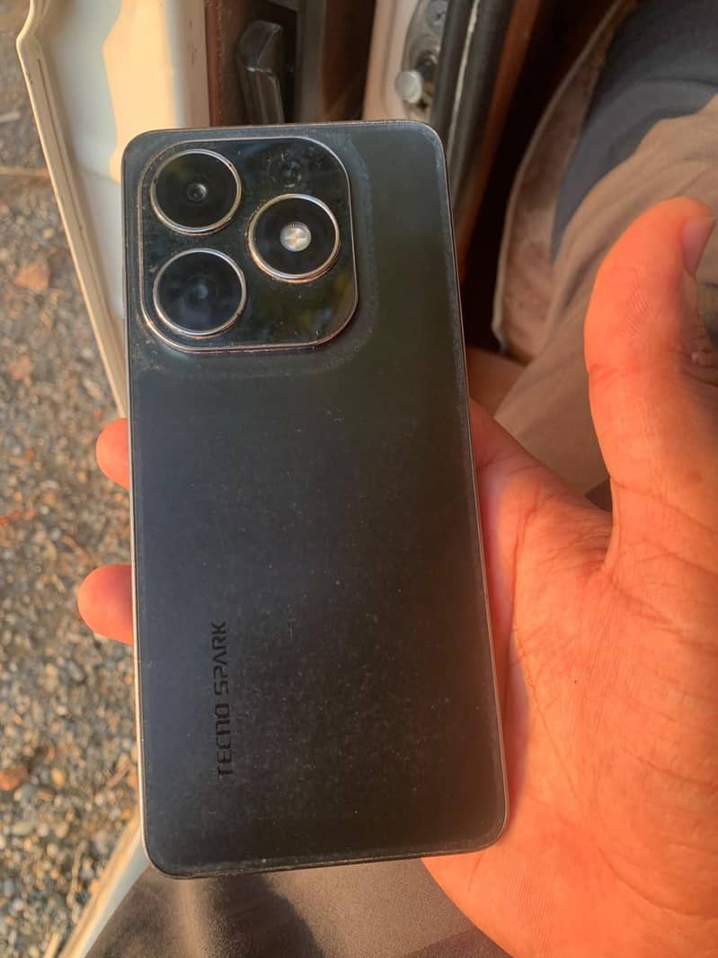 Tecno Spark 20 0