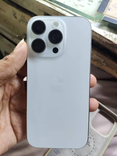 Apple iPhone 16 Pro