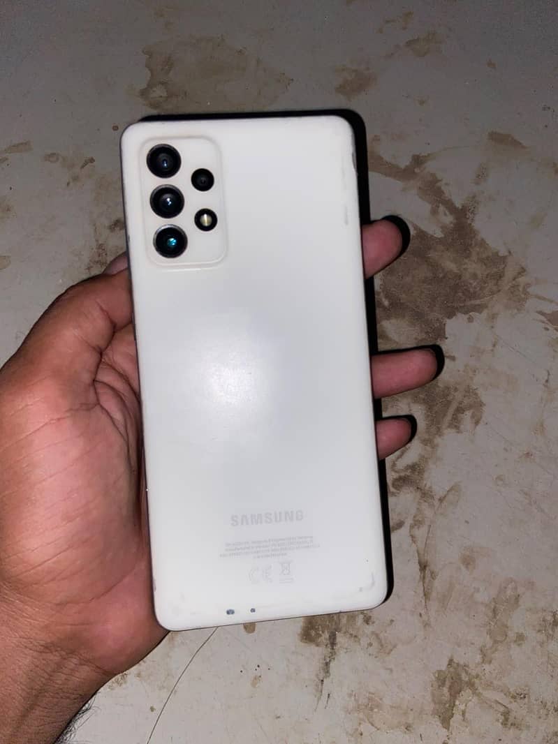 Samsung  A72 0