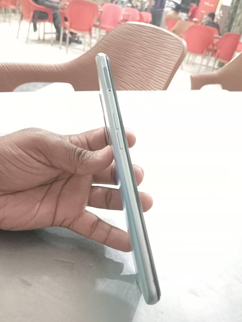 OPPO A76 5