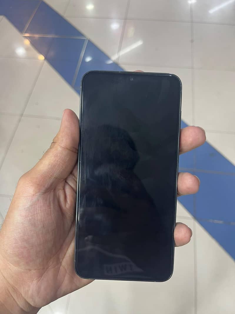 Samsung Mobile S23 Plus 4