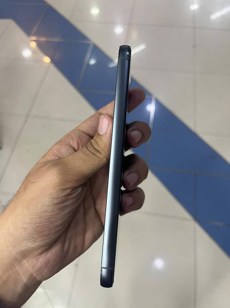 Samsung Mobile S23 Plus 6