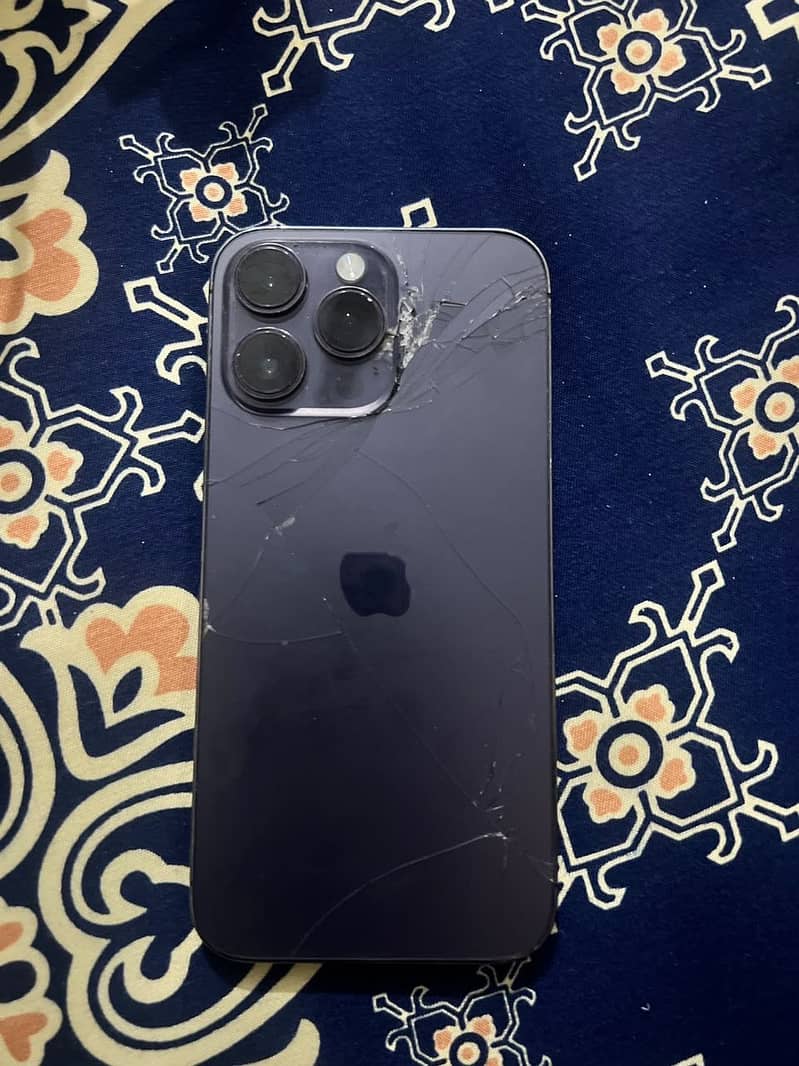 Apple iPhone 14 Pro Max 1