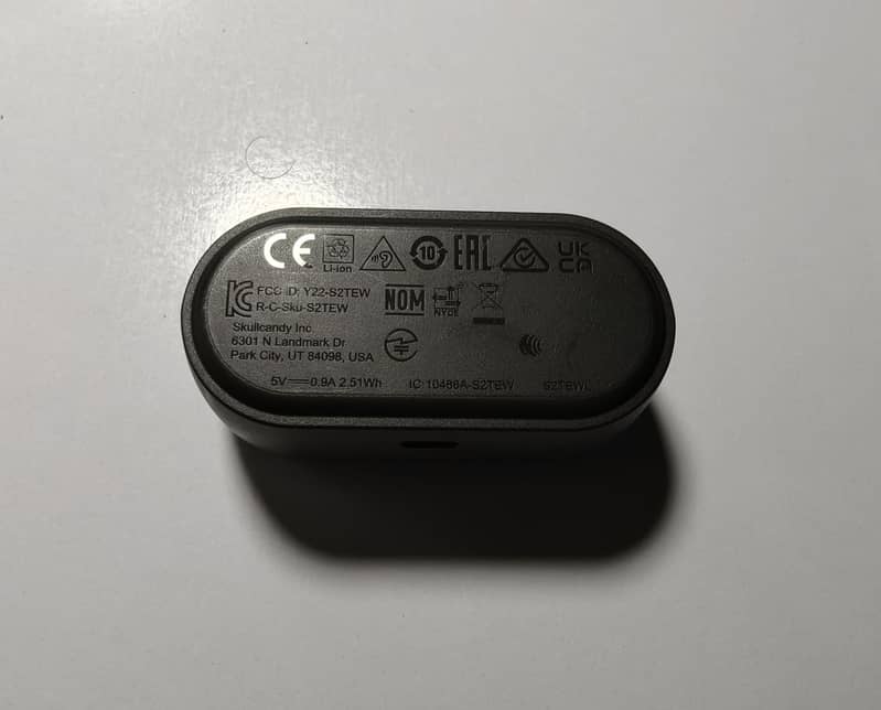 Skullcandy wireless bluetooth earbuds with ANC 2