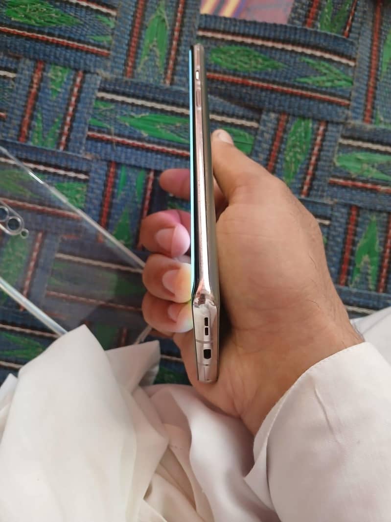 One Plus 8 5