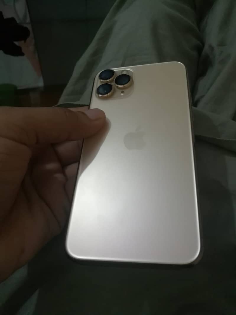 Apple iPhone 11 Pro 5