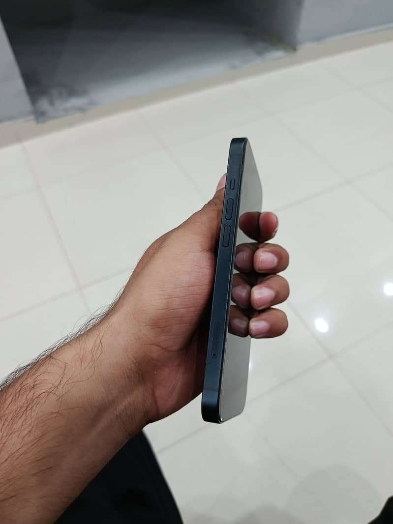 Apple iPhone 14 2