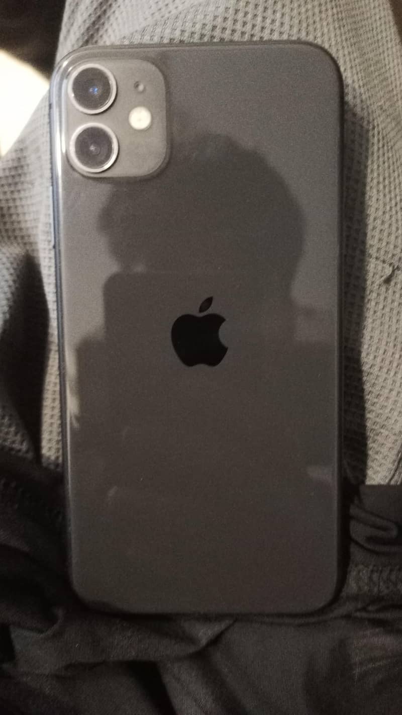 Apple iPhone 11 3